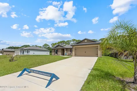 1141 Salina Street SE Palm Bay FL 32909