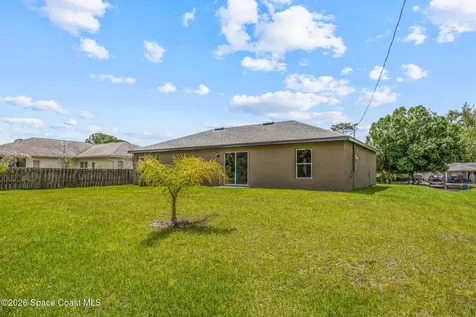 1141 Salina Street SE Palm Bay FL 32909