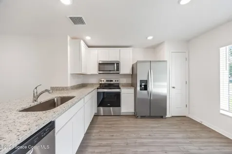 1131 Salina Street SE Palm Bay FL 32909