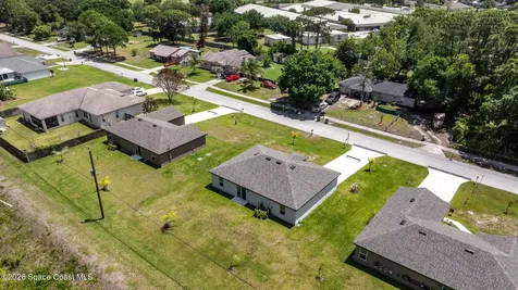 1131 Salina Street SE Palm Bay FL 32909