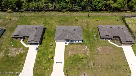 1131 Salina Street SE Palm Bay FL 32909