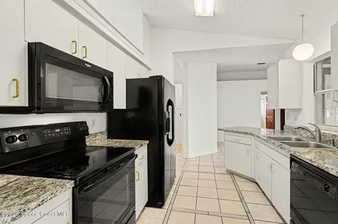 146 Oakcrest Avenue NE Palm Bay FL 32907