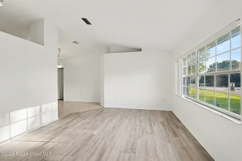 146 Oakcrest Avenue NE Palm Bay FL 32907