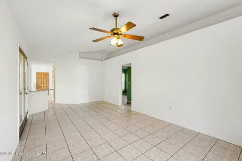 146 Oakcrest Avenue NE Palm Bay FL 32907