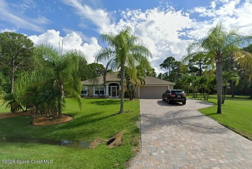 7100 Hacienda Drive Grant FL 32949