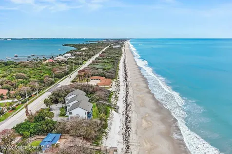 4815 Highway A1a Melbourne Beach FL 32951
