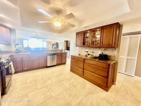 401 Jimmy Buffett Mem Highway Satellite Beach FL 32937