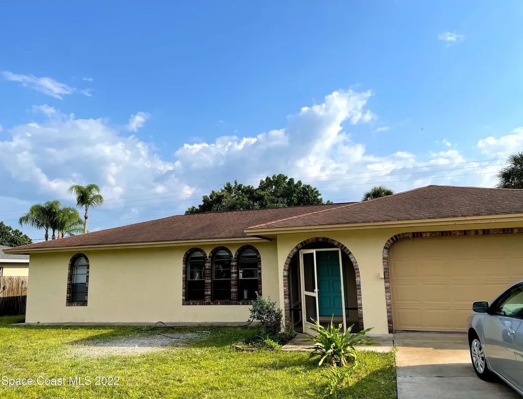 2012 Beekman Street NE Palm Bay FL 32905