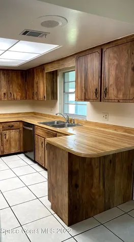 2012 Beekman Street NE Palm Bay FL 32905