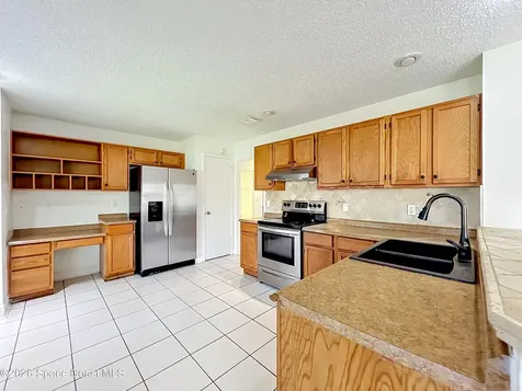 2645 Rolling Broak Drive Orlando FL 32837