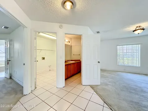 2645 Rolling Broak Drive Orlando FL 32837
