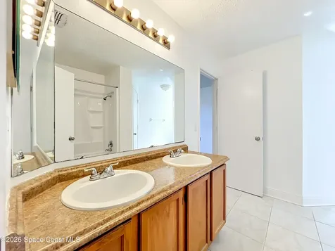 2645 Rolling Broak Drive Orlando FL 32837