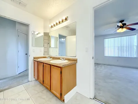 2645 Rolling Broak Drive Orlando FL 32837