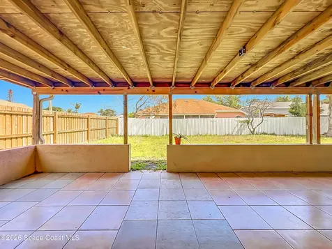 2645 Rolling Broak Drive Orlando FL 32837