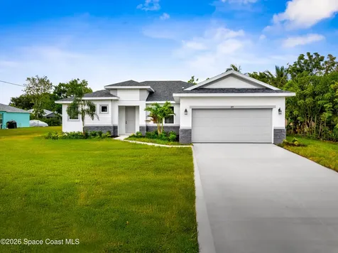 1127 Nordic Street NW Palm Bay FL 32907