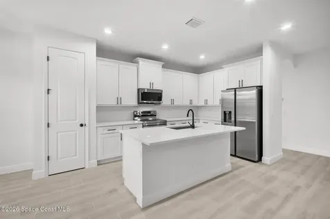 1127 Nordic Street NW Palm Bay FL 32907