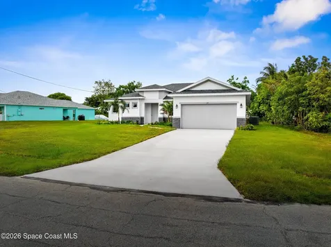 1127 Nordic Street NW Palm Bay FL 32907