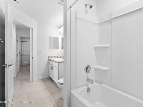 566 Forrest Hills Street SW Palm Bay FL 32908