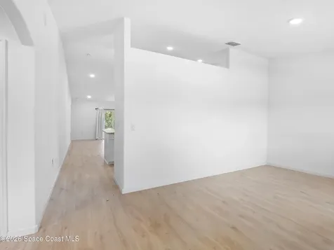 566 Forrest Hills Street SW Palm Bay FL 32908
