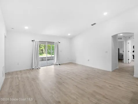 566 Forrest Hills Street SW Palm Bay FL 32908