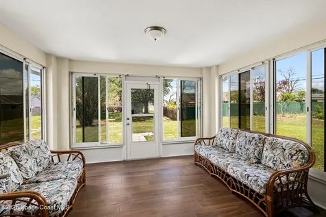 427 Davidson Street SE Palm Bay FL 32909