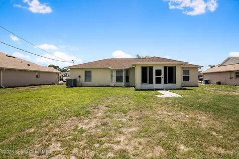 427 Davidson Street SE Palm Bay FL 32909