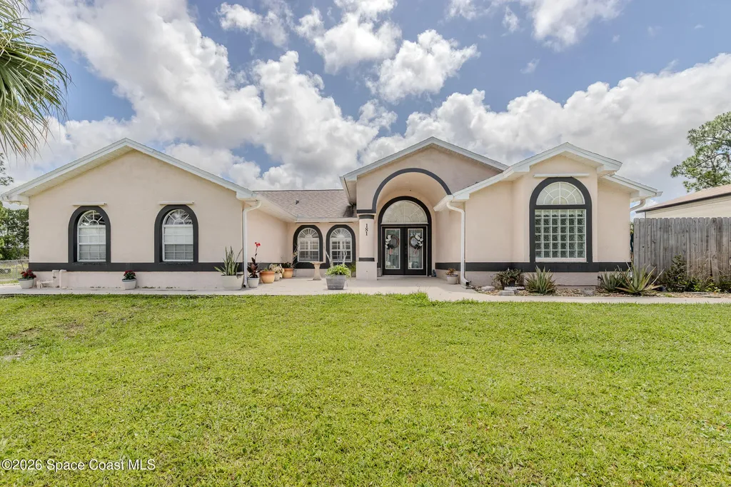 181 Hurtig Avenue NW Palm Bay FL 32907