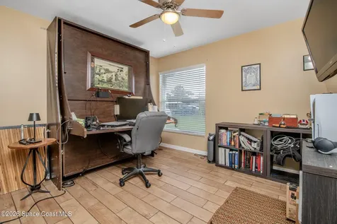 181 Hurtig Avenue NW Palm Bay FL 32907