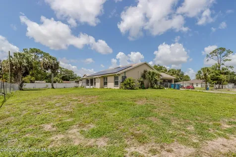 181 Hurtig Avenue NW Palm Bay FL 32907