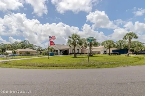 181 Hurtig Avenue NW Palm Bay FL 32907