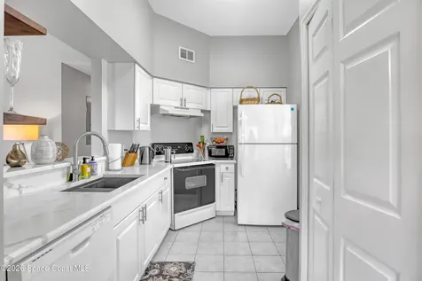 4881 Lake Waterford Way W Melbourne FL 32901