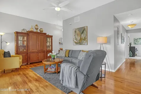 4881 Lake Waterford Way W Melbourne FL 32901