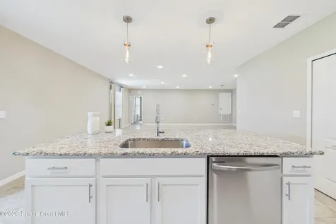 1610 Degroodt Road SW Palm Bay FL 32908