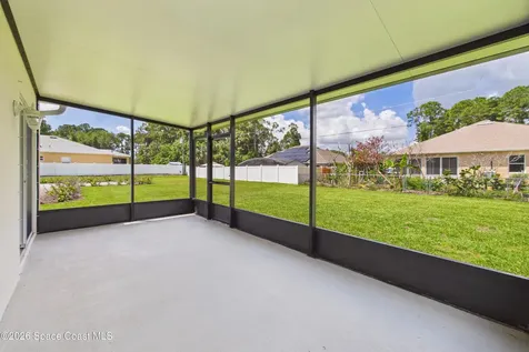 1610 Degroodt Road SW Palm Bay FL 32908