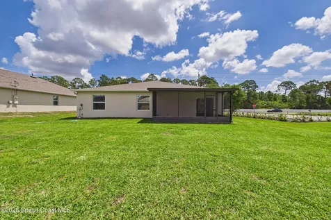 1610 Degroodt Road SW Palm Bay FL 32908