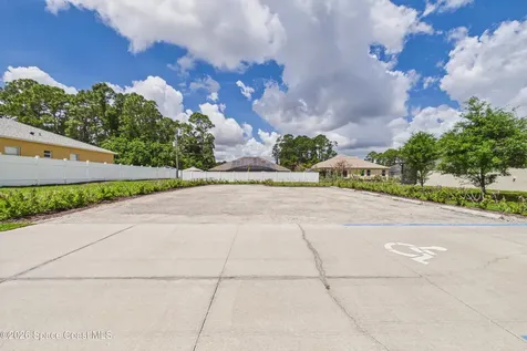 1610 Degroodt Road SW Palm Bay FL 32908