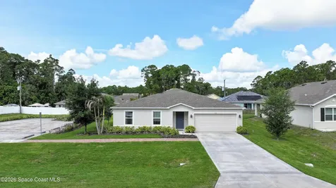 1610 Degroodt Road SW Palm Bay FL 32908