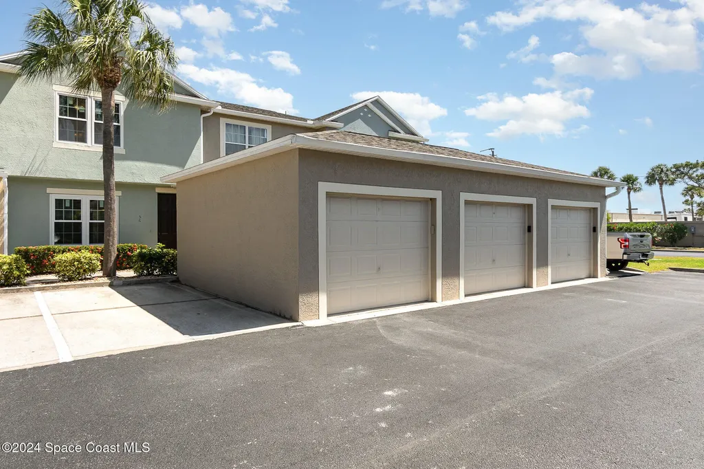 56 Calcutta Court Indialantic FL 32903