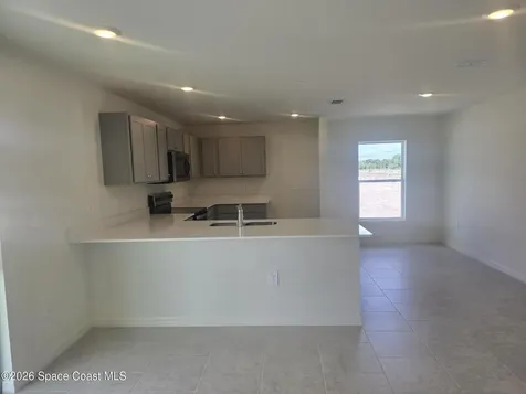602 SW Richmond Circle SW Palm Bay FL 32908