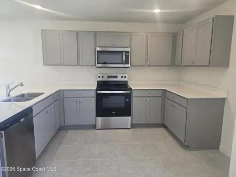 602 SW Richmond Circle SW Palm Bay FL 32908