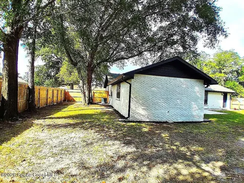 6503 Calle De Lago Navarre FL 32566