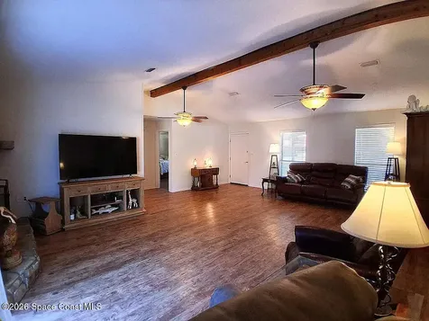 6503 Calle De Lago Navarre FL 32566