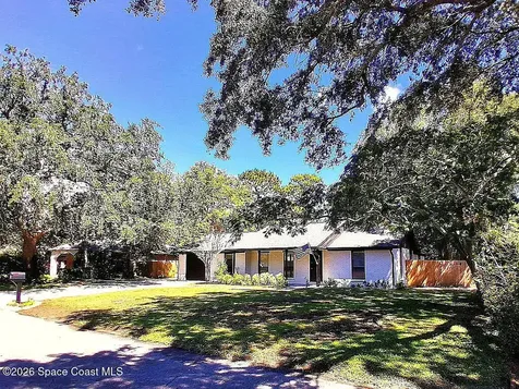 6503 Calle De Lago Navarre FL 32566
