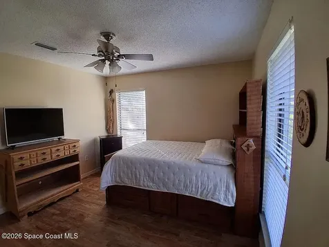 6503 Calle De Lago Navarre FL 32566