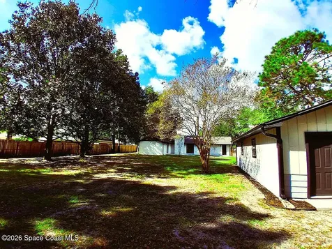 6503 Calle De Lago Navarre FL 32566