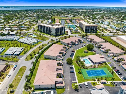 127 Lancha Circle Indian Harbour Beach FL 32937