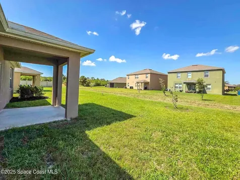 287 Guinevere Drive SW Palm Bay FL 32908