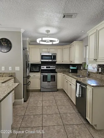 1925 Bradway Street NE Palm Bay FL 32905