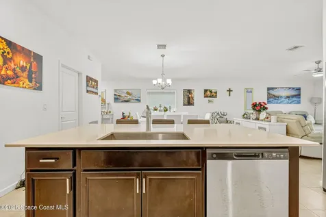 1975 Diablo Circle SW Palm Bay FL 32908