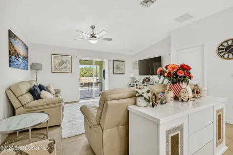 1975 Diablo Circle SW Palm Bay FL 32908